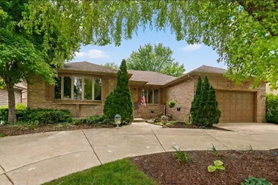 437 N Kevin Drive, Addison, IL 60101 - Photo 1