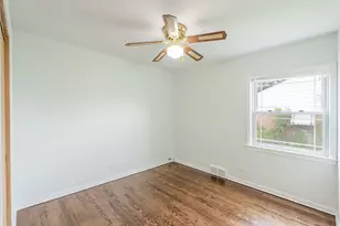 690 E Sibley Blvd, Dolton, IL 60419 - Photo 11