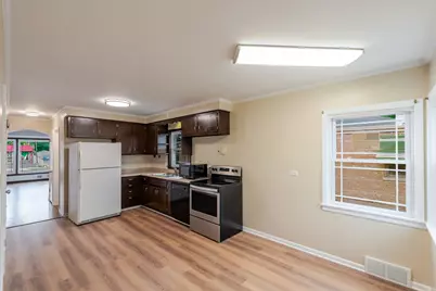 690 E Sibley Boulevard, Dolton, IL 60419 - Photo 7