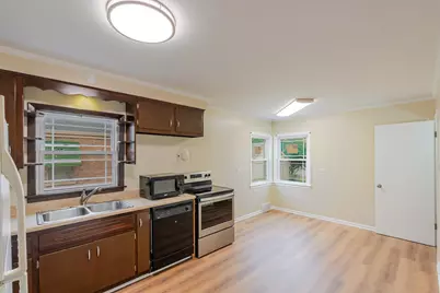 690 E Sibley Boulevard, Dolton, IL 60419 - Photo 9