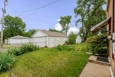 690 E Sibley Boulevard, Dolton, IL 60419 - Photo 19