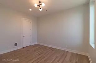 6302 S Champlain Ave, Chicago, IL 60637 - Photo 9