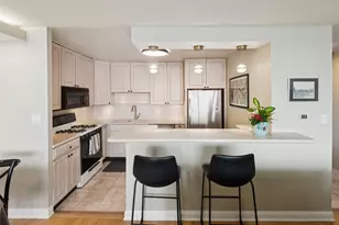 400 E Randolph St, Chicago, IL 60601 - Photo 7