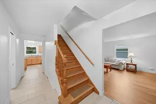 1520 Lark Ln, Naperville, IL 60565 - Photo 3