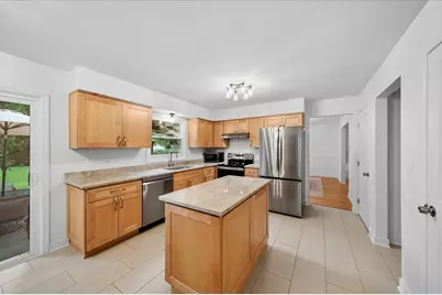 1520 Lark Lane, Naperville, IL 60565 - Photo 9