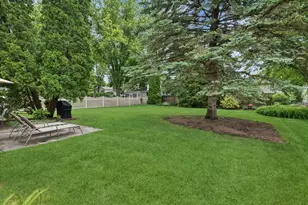 1520 Lark Ln, Naperville, IL 60565 - Photo 25