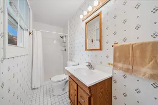 1520 Lark Ln, Naperville, IL 60565 - Photo 15