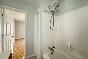 2458 N Clybourn Ave, Chicago, IL 60614 - Photo 19