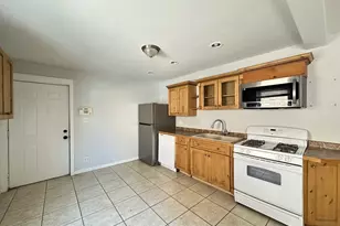 2458 N Clybourn Ave, Chicago, IL 60614 - Photo 3