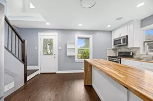 9725 Normandy Ave, Oak Lawn, IL 60453 - Photo 5