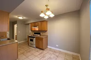 132 Brookwood Ct, Vernon Hills, IL 60061 - Photo 7