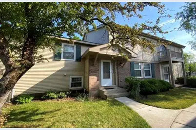 132 Brookwood Court, Vernon Hills, IL 60061 - Photo 1