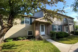 132 Brookwood Ct, Vernon Hills, IL 60061 - Photo 1
