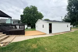 217 W Chestnut St, Compton, IL 61318 - Photo 5
