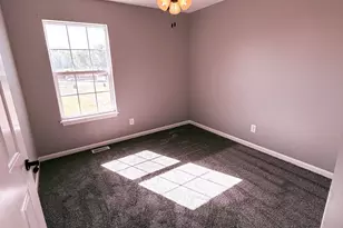 2433 River Oaks Ln, Rockford, IL 61102 - Photo 17