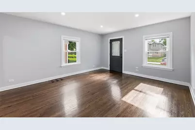 9709 51st Avenue, Oak Lawn, IL 60453 - Photo 5