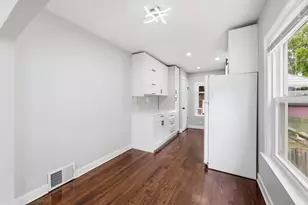 9709 51st Ave, Oak Lawn, IL 60453 - Photo 9