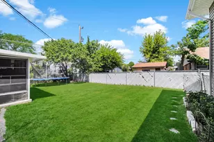 1020 Hahn Pl, West Chicago, IL 60185 - Photo 27