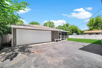 1020 Hahn Place, West Chicago, IL 60185 - Photo 25
