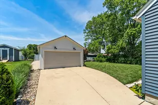 417 S 13th Ave, Saint Charles, IL 60174 - Photo 17