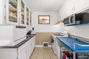 417 S 13th Ave, Saint Charles, IL 60174 - Photo 5