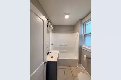 705 North Avenue #Lower, Aurora, IL 60505 - Photo 7
