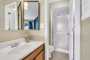 [Address not provided], Gurnee, IL 60031 - Photo 27