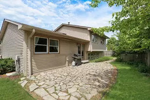 [Address not provided], Gurnee, IL 60031 - Photo 35
