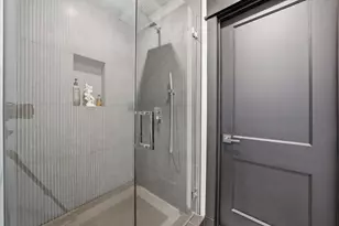 2645 Cuyler Ave, Berwyn, IL 60402 - Photo 19