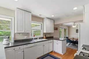 3 Dole Ave, Crystal Lake, IL 60014 - Photo 7