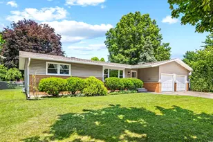 205 W Milner Ave, Dekalb, IL 60115 - Photo 1