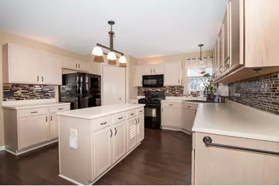 1702 Sierra Highlands Court, Plainfield, IL 60586 - Photo 5