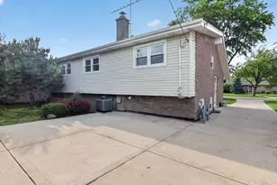 51 W Marilyn Terrace, Addison, IL 60101 - Photo 21