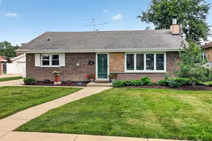 51 W Marilyn Terrace, Addison, IL 60101 - Photo 1