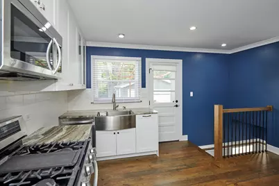 611 N Elmhurst Avenue, Mount Prospect, IL 60056 - Photo 9