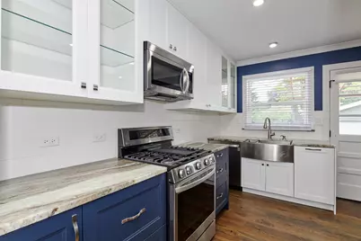 611 N Elmhurst Avenue, Mount Prospect, IL 60056 - Photo 13