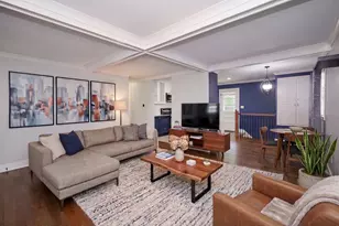 611 N Elmhurst Ave, Mount Prospect, IL 60056 - Photo 3