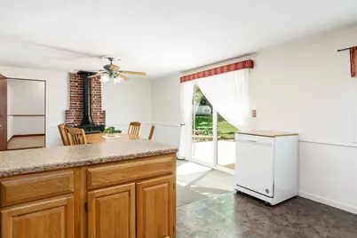 8321 Blomberg Road, Cherry Valley, IL 61016 - Photo 17