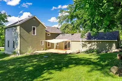 8321 Blomberg Road, Cherry Valley, IL 61016 - Photo 5