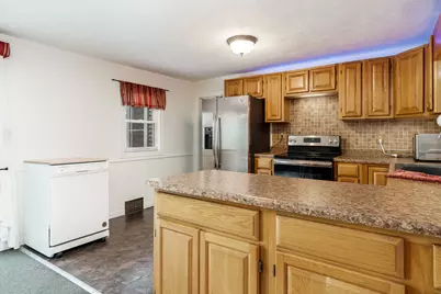 8321 Blomberg Road, Cherry Valley, IL 61016 - Photo 19
