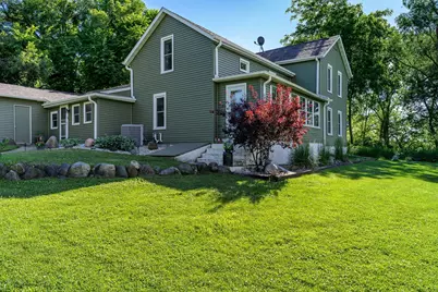 8321 Blomberg Road, Cherry Valley, IL 61016 - Photo 5