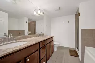 1069 W 14th Pl, Chicago, IL 60608 - Photo 19