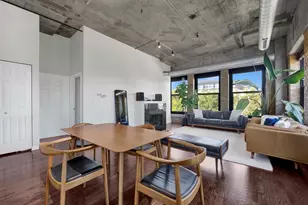 1069 W 14th Pl, Chicago, IL 60608 - Photo 11