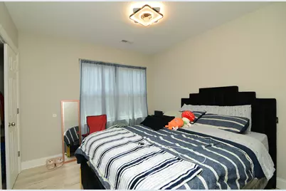 1051 N Springfield Avenue, Chicago, IL 60651 - Photo 47