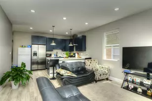 1051 N Springfield Ave, Chicago, IL 60651 - Photo 19