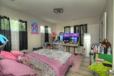1051 N Springfield Avenue, Chicago, IL 60651 - Photo 49