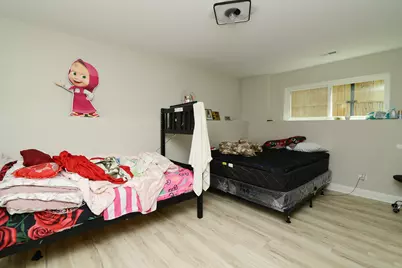 1051 N Springfield Avenue, Chicago, IL 60651 - Photo 39
