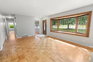 417 S Plum Grove Rd, Palatine, IL 60067 - Photo 9