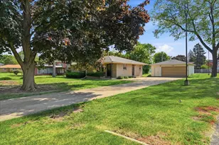 2903 Bethel Blvd, Zion, IL 60099 - Photo 3