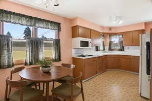 2903 Bethel Blvd, Zion, IL 60099 - Photo 11